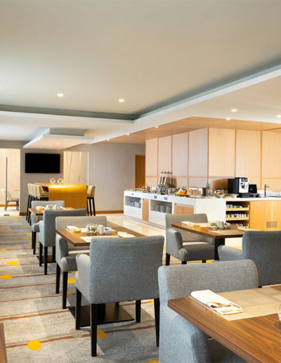 Executive Lounge - Holiday Inn & Suite Jakarta Gajah Mada