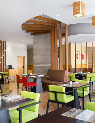 Duta Cafe - Holiday Inn & Suite Jakarta Gajah Mada