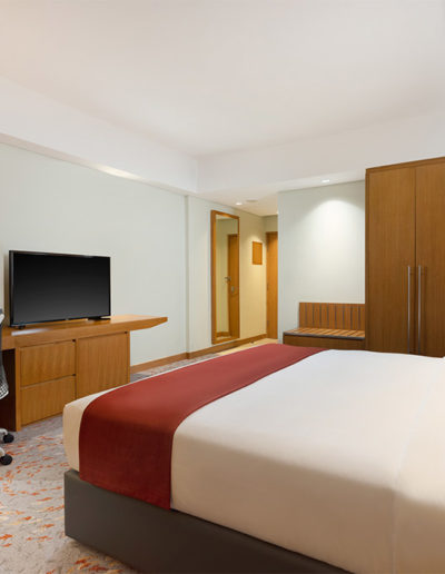 Standard Room - Holiday Inn & Suite Jakarta Gajah Mada
