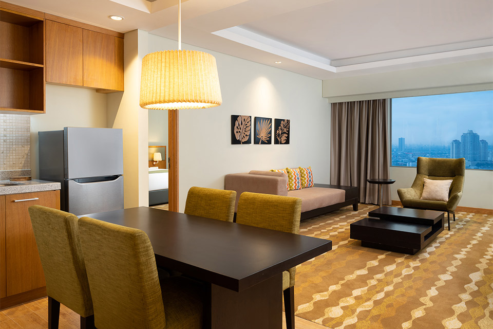 Holiday Inn &amp; Suite Jakarta Gajah Mada